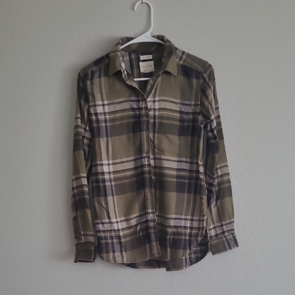 American Eagle Outfitters Olive and Black Plaid Shirt